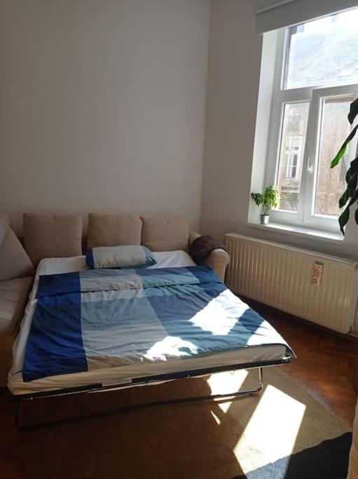 Apartment 2br + Parking