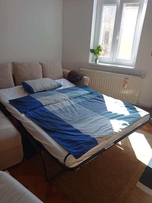 2br + Parking *